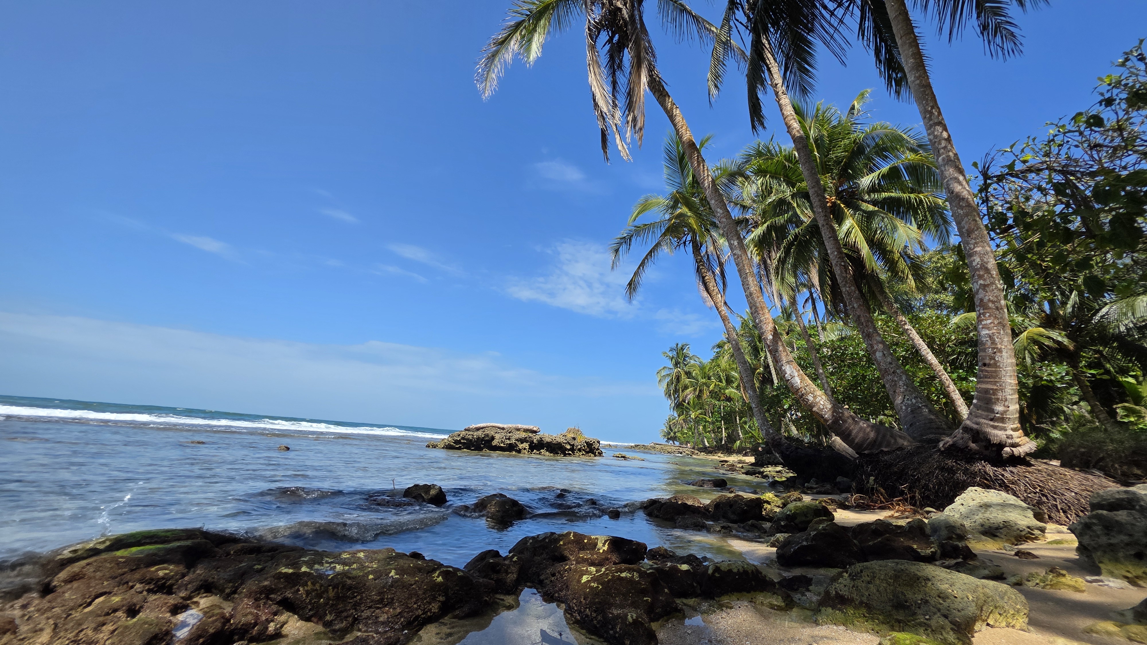 ישראלים בחוף קוקלס